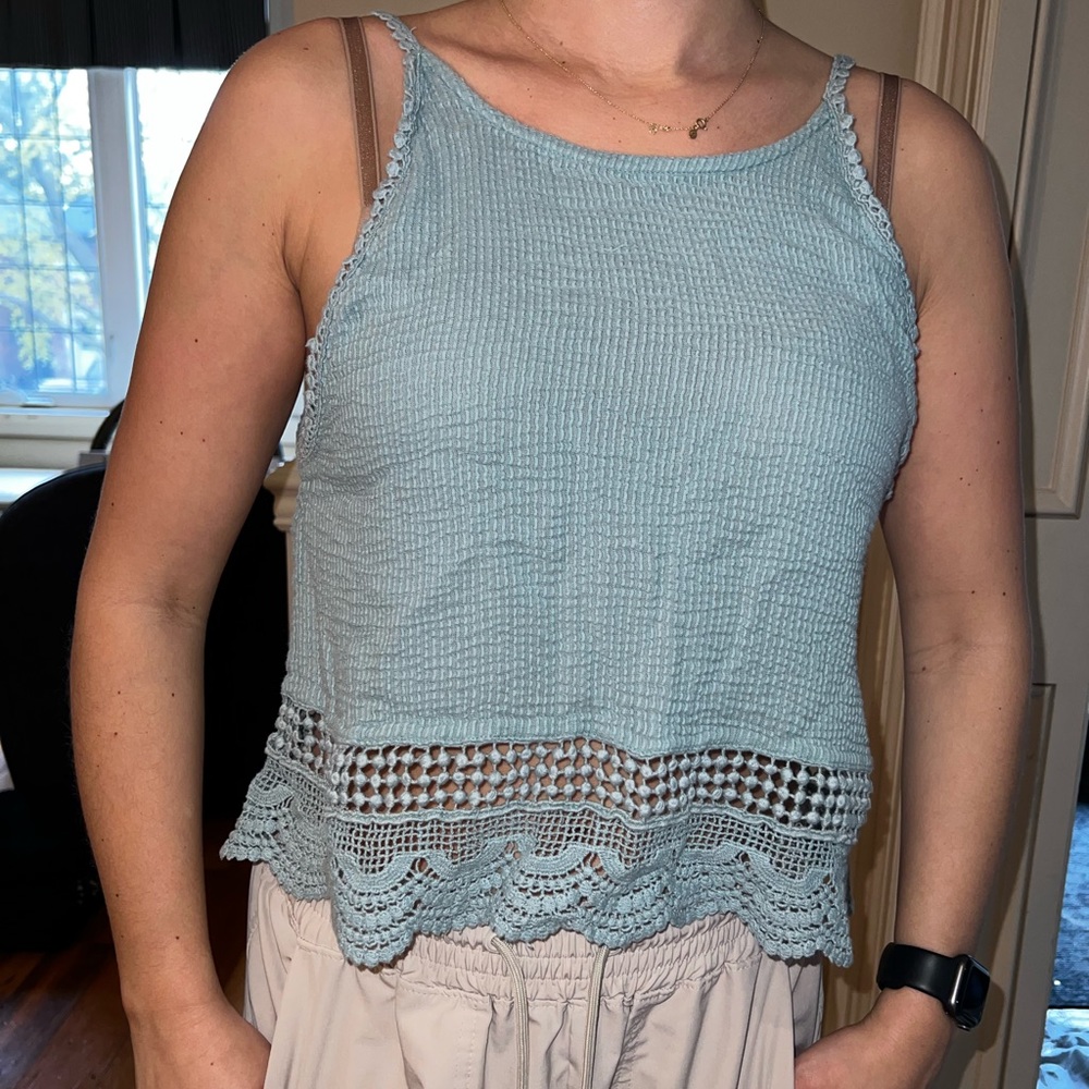 Cropped knit tank